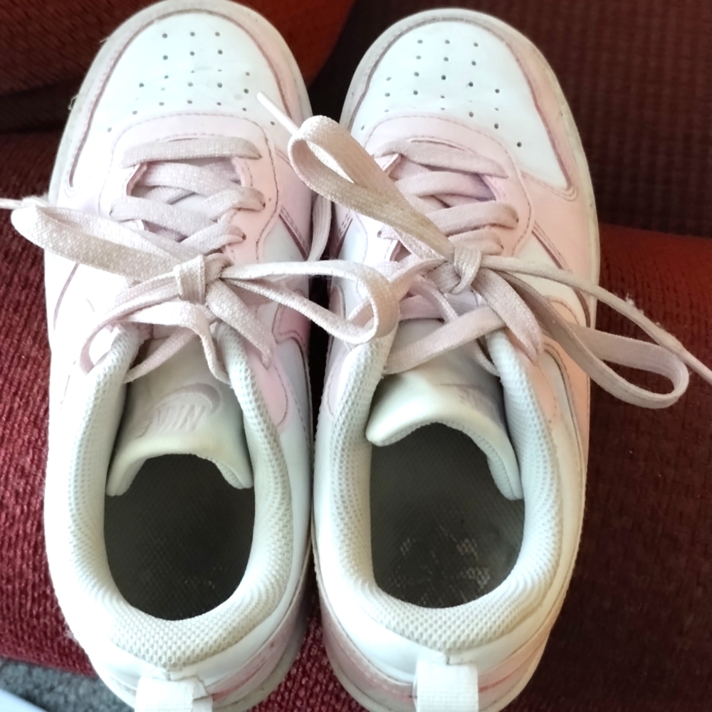 Nike girls shoes